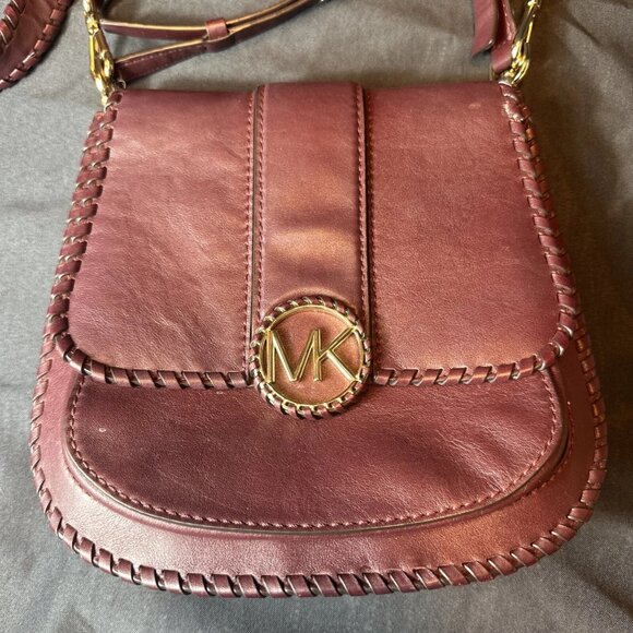 Michael Kors Lillie Medium Leather Messenger Bag Used - Picture 2 of 5